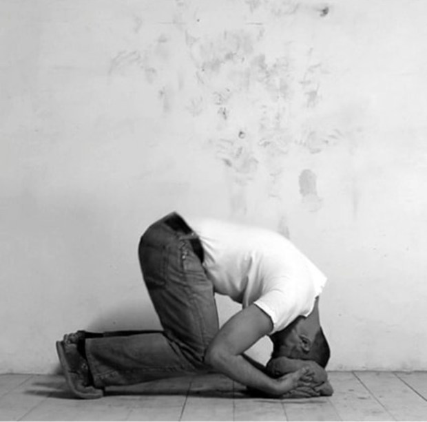 MATTEO LUCCA_2 PERFORMANCE _PREPARAZIONE DEL CALCO IN TERRACOTTA